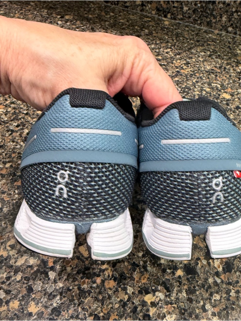 On Running Cloud ladies 7.5 Running Shoes - Blue/Gray - Picture 6 of 9
